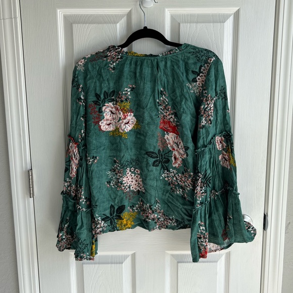 VICI Floral Bell Sleeve Blouse - Picture 4 of 5